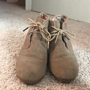 Toms bootie wedges